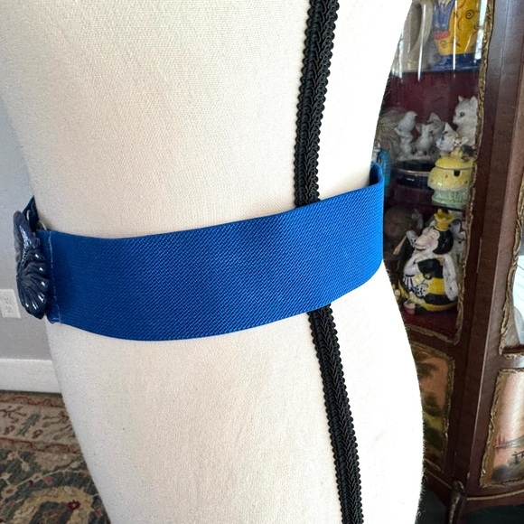 Vintage Blue Stretch Belt with Blue acrylic Buckle - Picture 7 of 11